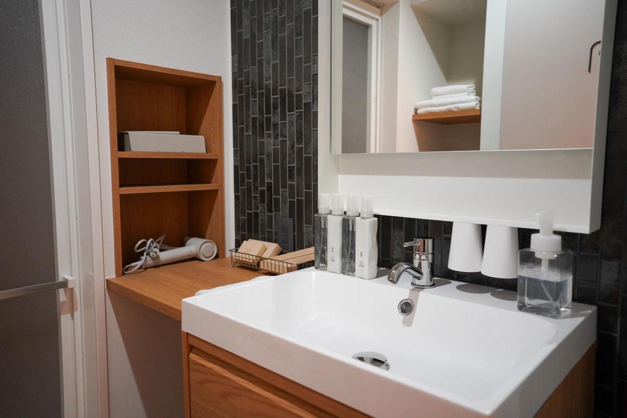 Konyamachi Guest House Kuku Takamatsu Dış mekan fotoğraf